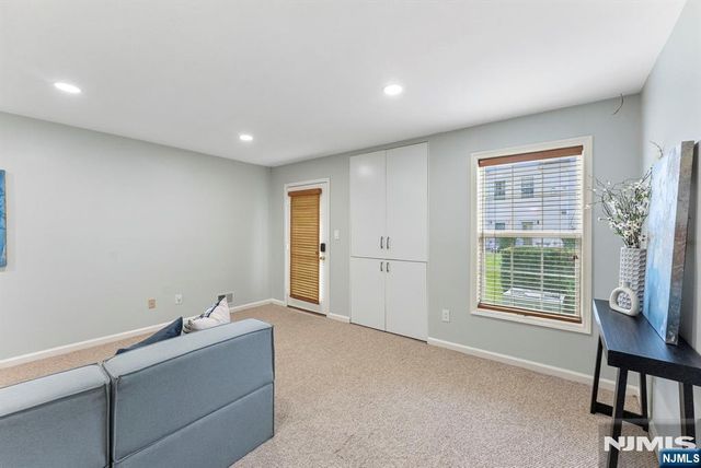 425 Manchester Drive, Nutley, NJ 07110