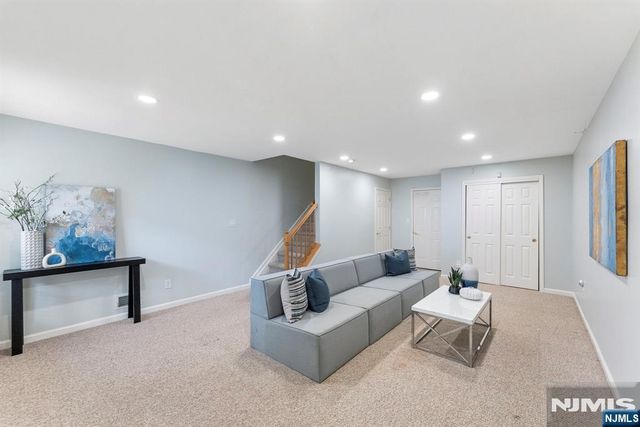 425 Manchester Drive, Nutley, NJ 07110