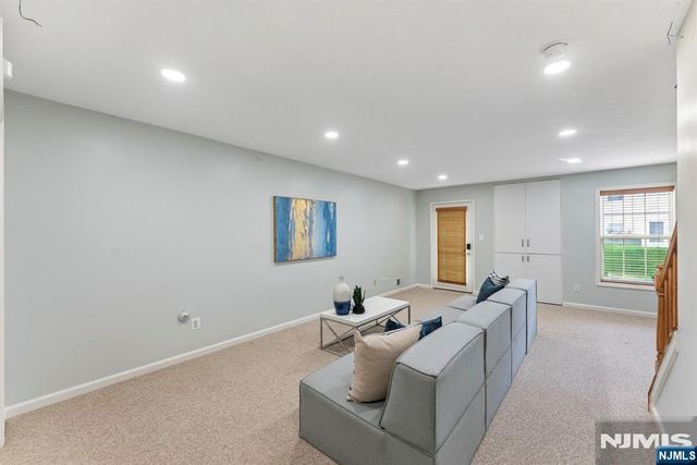 425 Manchester Drive, Nutley, NJ 07110
