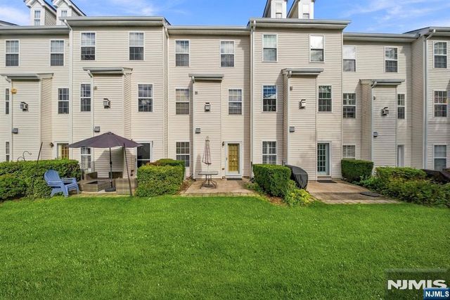 425 Manchester Drive, Nutley, NJ 07110