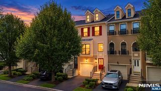 425 Manchester Drive, Nutley, NJ 07110