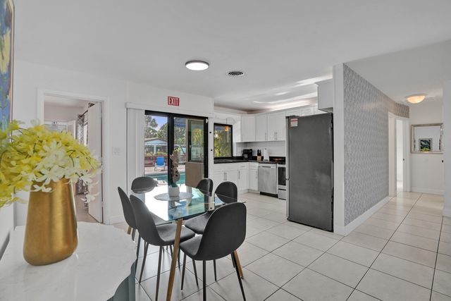 3672 NW 18TH Avenue, Oakland Park, FL 33309