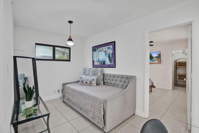 3672 NW 18TH Avenue, Oakland Park, FL 33309