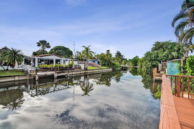 3672 NW 18TH Avenue, Oakland Park, FL 33309