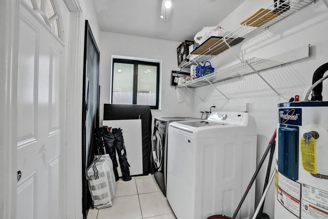 3672 NW 18TH Avenue, Oakland Park, FL 33309