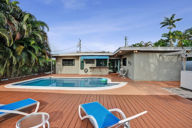3672 NW 18TH Avenue, Oakland Park, FL 33309