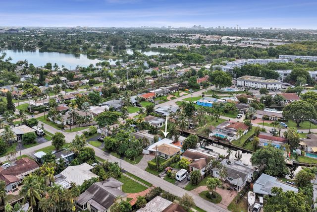 3672 NW 18TH Avenue, Oakland Park, FL 33309