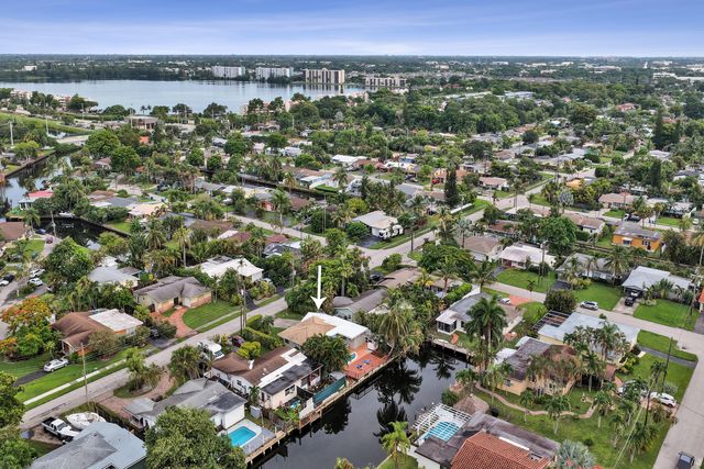 3672 NW 18TH Avenue, Oakland Park, FL 33309
