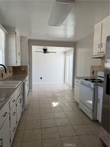 558 N Vermont Avenue, Glendora, CA 91741