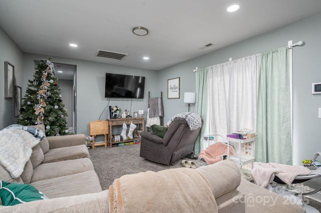 102 Guffey Road, Cherryville, NC 28021