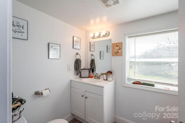 102 Guffey Road, Cherryville, NC 28021