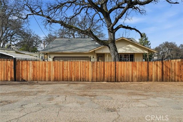 5704 Huron, Clearlake, CA 95422