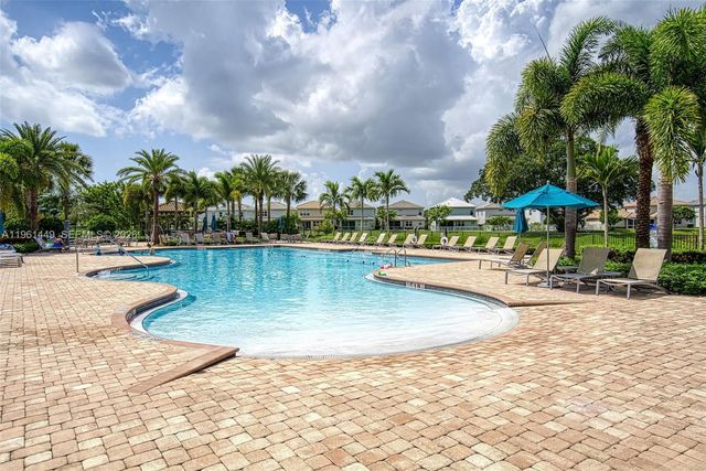 5060 Eucalyptus Dr 2, Hollywood, FL 33021