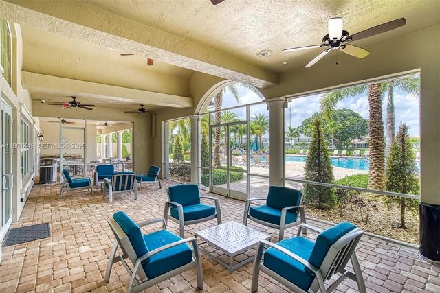 5060 Eucalyptus Dr 2, Hollywood, FL 33021