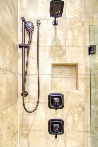 5060 Eucalyptus Dr 2, Hollywood, FL 33021