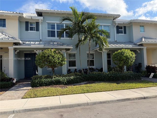 5060 Eucalyptus Dr 2, Hollywood, FL 33021