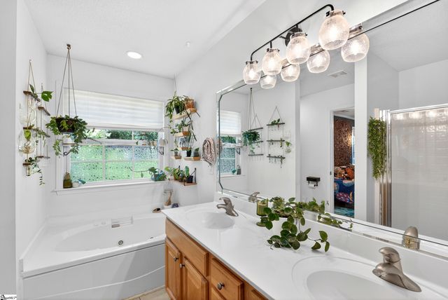 15 Jude Court, Greer, SC 29651