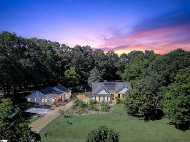 15 Jude Court, Greer, SC 29651