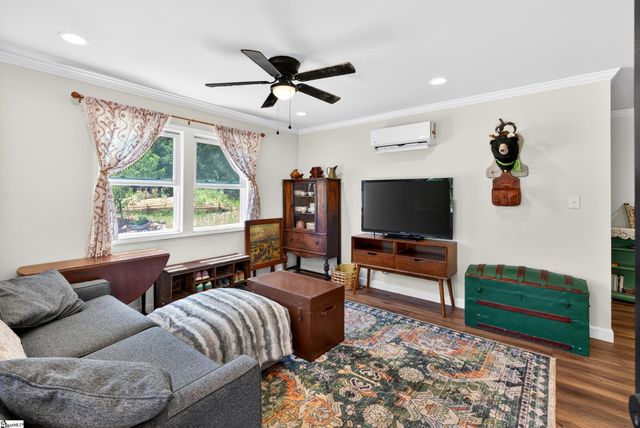 15 Jude Court, Greer, SC 29651