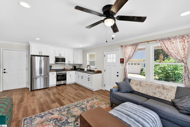 15 Jude Court, Greer, SC 29651