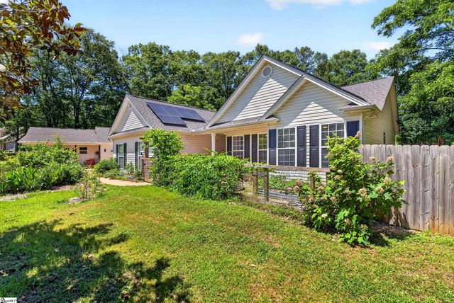 15 Jude Court, Greer, SC 29651