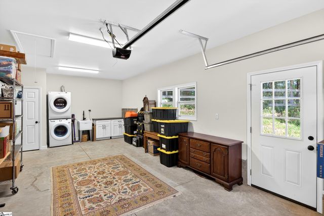 15 Jude Court, Greer, SC 29651
