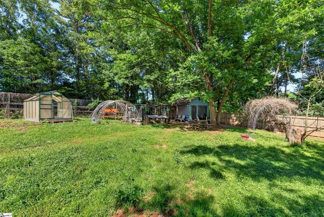 15 Jude Court, Greer, SC 29651