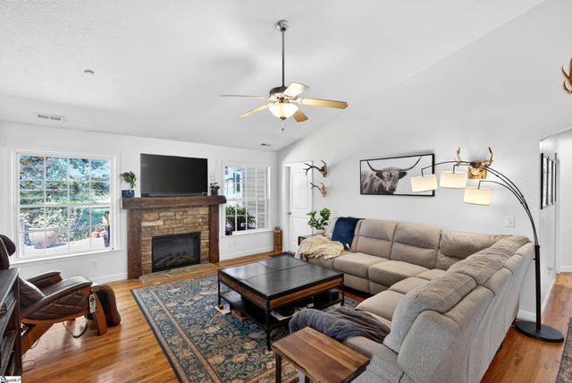 15 Jude Court, Greer, SC 29651