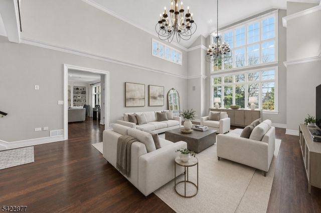 54 Hamilton Dr, North Caldwell Boro, NJ 07006