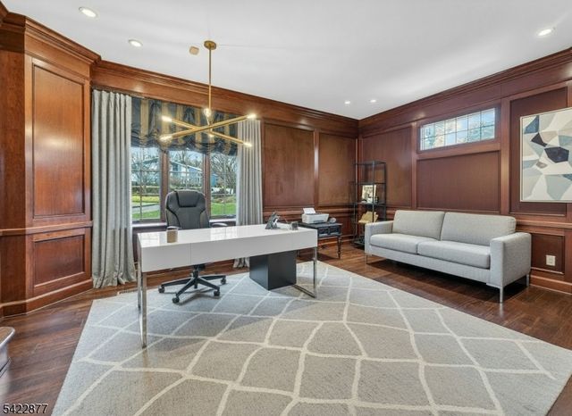 54 Hamilton Dr, North Caldwell Boro, NJ 07006