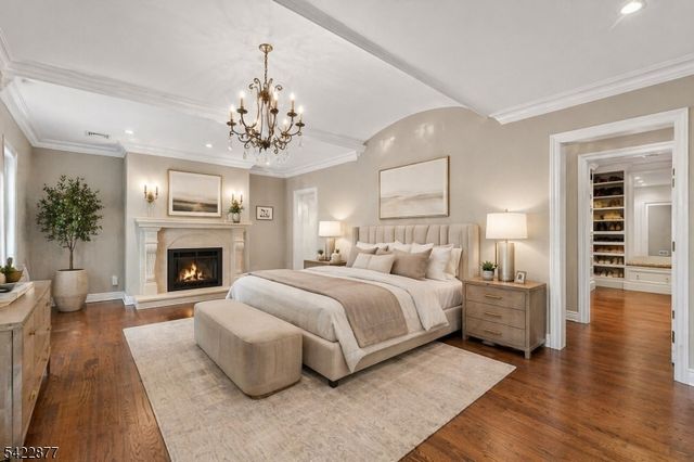 54 Hamilton Dr, North Caldwell Boro, NJ 07006