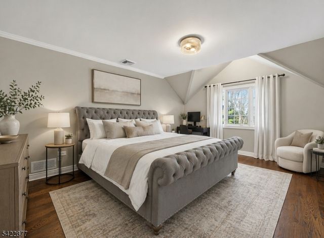 54 Hamilton Dr, North Caldwell Boro, NJ 07006