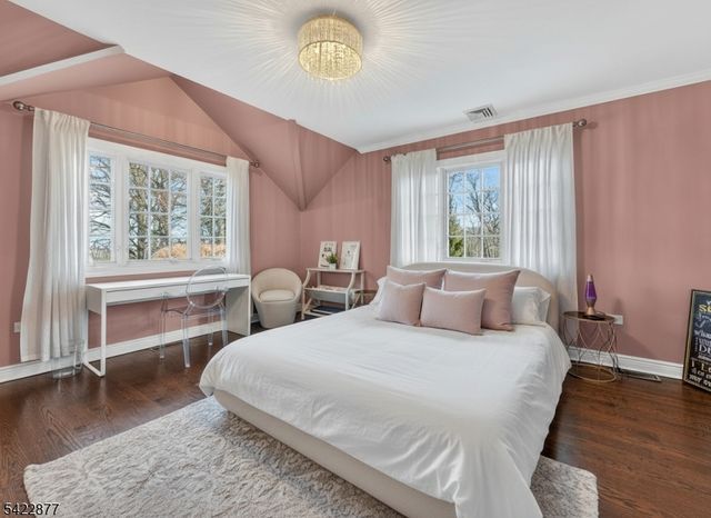 54 Hamilton Dr, North Caldwell Boro, NJ 07006