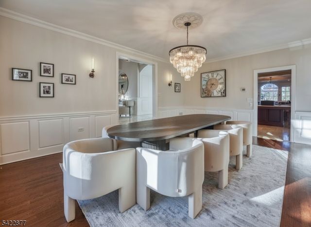 54 Hamilton Dr, North Caldwell Boro, NJ 07006