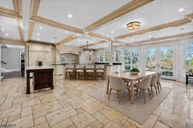 54 Hamilton Dr, North Caldwell Boro, NJ 07006