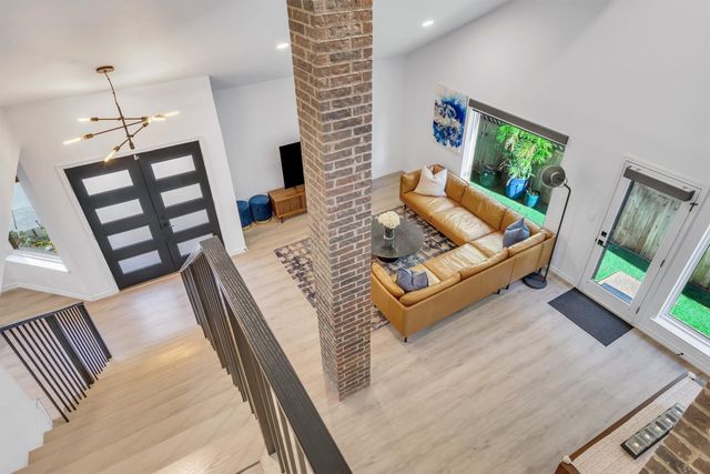 3288 Lakenheath Place, Dallas, TX 75204