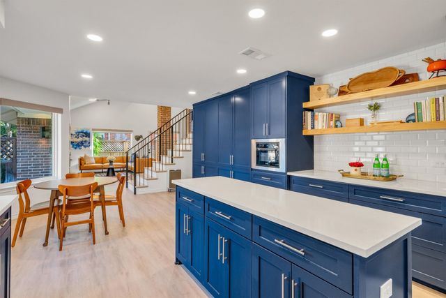 3288 Lakenheath Place, Dallas, TX 75204