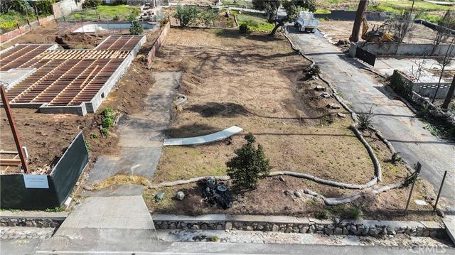 2560 Maiden, Altadena, CA 91001