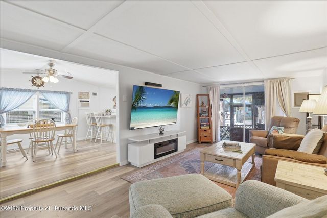 5527 Darlene Street, Weeki Wachee, FL 34607