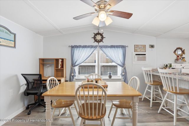 5527 Darlene Street, Weeki Wachee, FL 34607