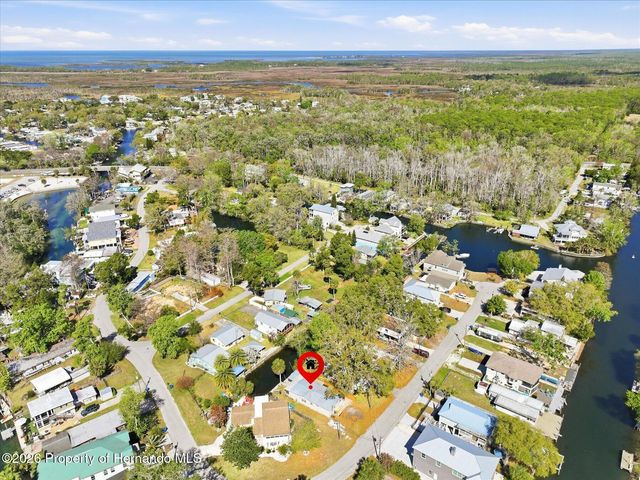 5527 Darlene Street, Weeki Wachee, FL 34607