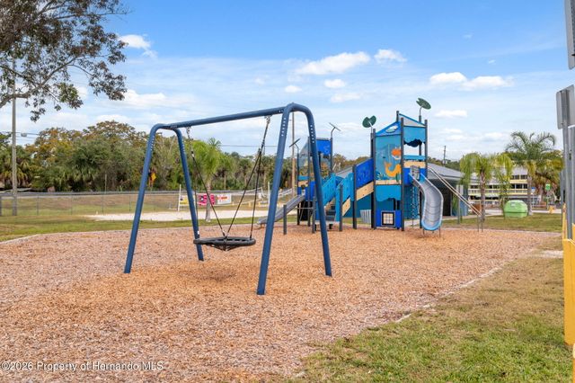 5527 Darlene Street, Weeki Wachee, FL 34607