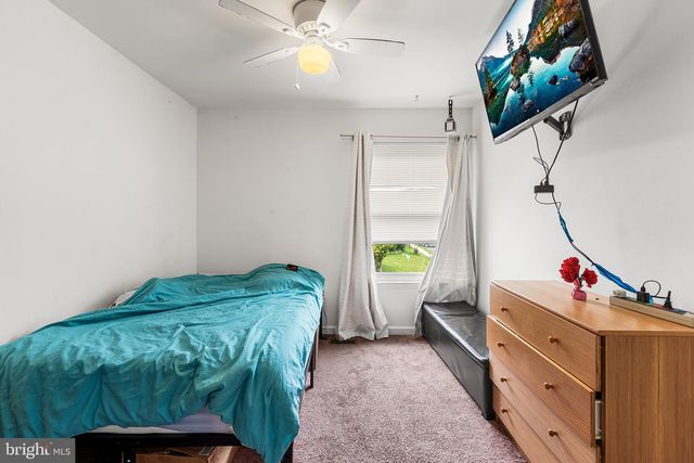 4 W ORANGE CT, Baltimore, MD 21234