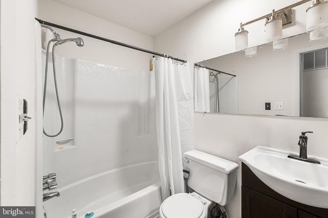 4 W ORANGE CT, Baltimore, MD 21234