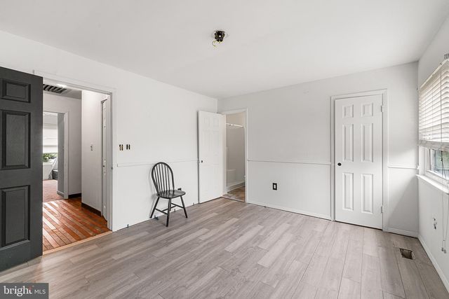 4 W ORANGE CT, Baltimore, MD 21234