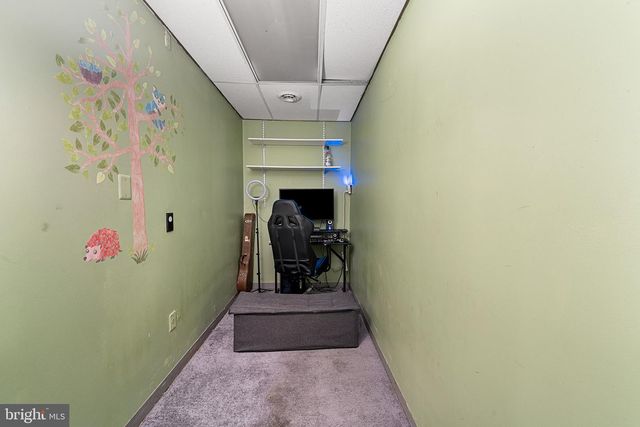 4 W ORANGE CT, Baltimore, MD 21234