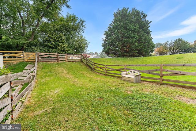 4 W ORANGE CT, Baltimore, MD 21234