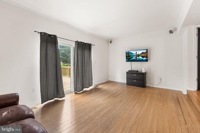 4 W ORANGE CT, Baltimore, MD 21234
