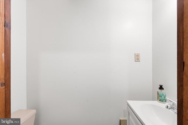 4 W ORANGE CT, Baltimore, MD 21234