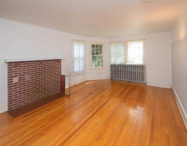38 Plattekill Avenue, New Paltz, NY 12561